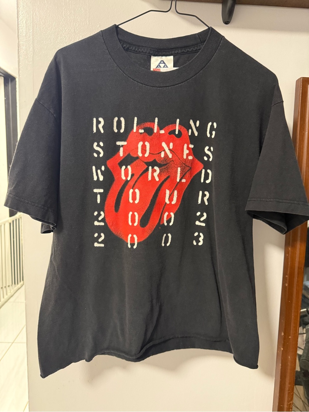 2002/2003 Black Rolling Stones Graphic Tee with Red Tongue